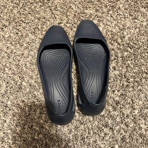 Crocs women’s flats